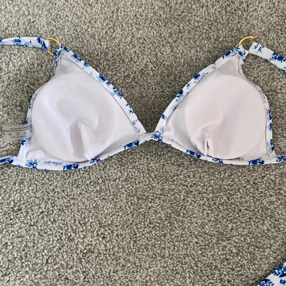 FLORAL BIKINI / medium / runs small / blue and white / - Picture 4 of 4